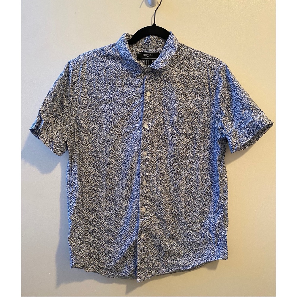 F21 FLORAL BUTTON DOWN SHIRT SZ S